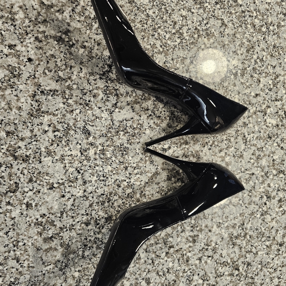 Saint Laurent Black Patent Leather Heels - Picture 3 of 5